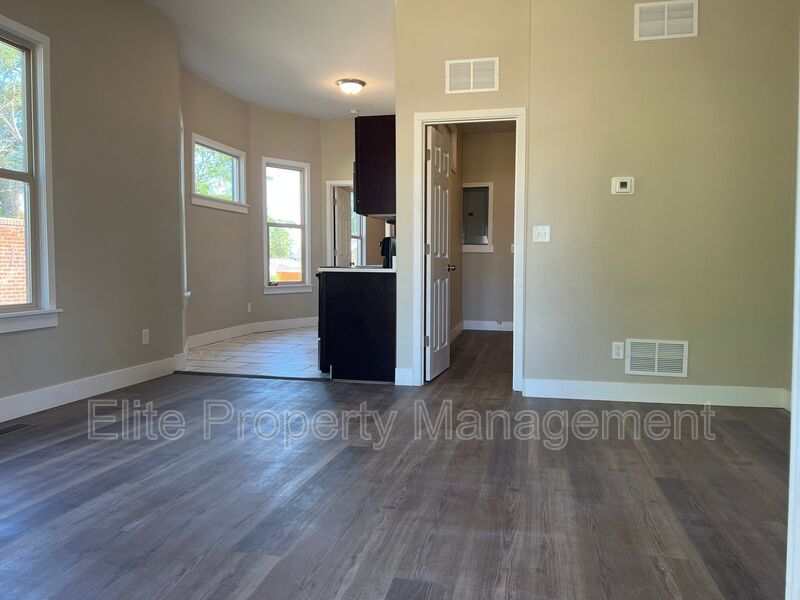 Available now!!! property image