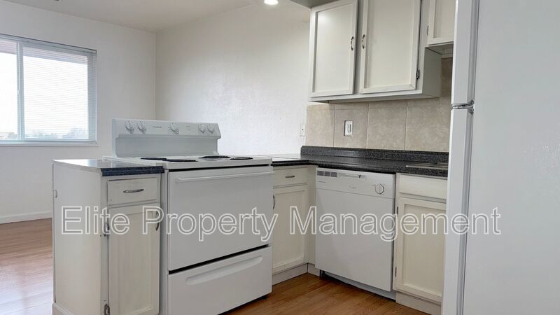 Available Now!!!!! property image